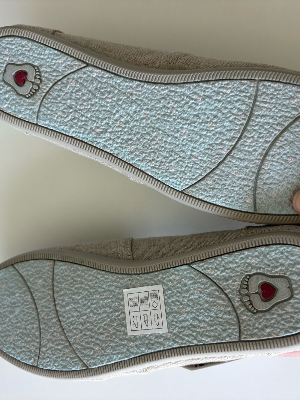 Bobs Beige Loafers - Women’s Size 8 NWT - Picture 4 of 5